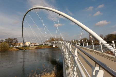 Fußgängerbrücke am Muldewehr